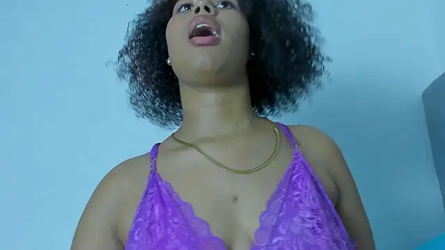 tatianasquirthotのライブXXXチャット