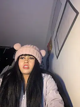 Chatroom XXX en direct de sarita_violet07