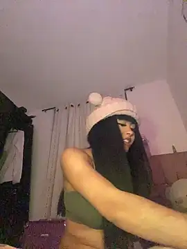 Chatroom en direct de sarita_violet07