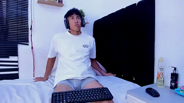 angel_boy02 网络视讯表演