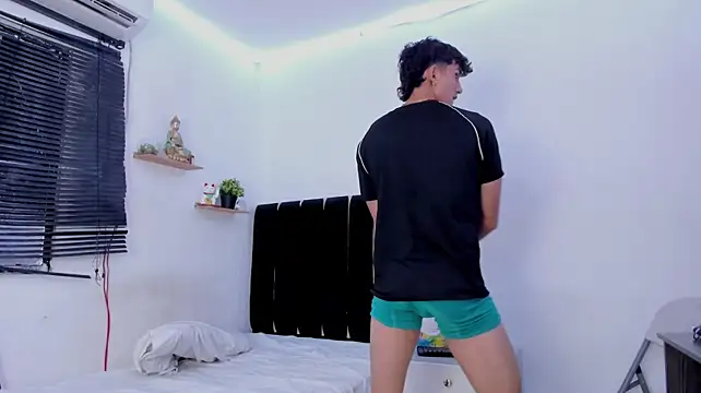 โชว์เว็บแคมของ angel_boy02