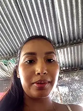 Show modela Genesis_18_ na web-kameri