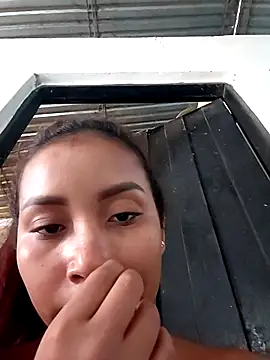 Webkamerová show Genesis_18_