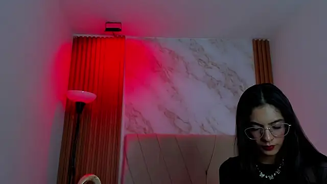 צ'אט XXX בשידור חי של j_belle_