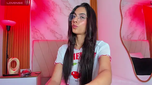 j_belle_'s Live XXX Chat