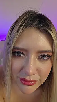 EliseColeman Adlı Modelin Canlı XXX Sohbeti