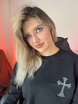 XXX chat uživo modela EliseColeman
