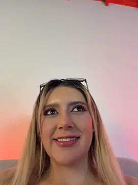EliseColeman Adlı Modelin Canlı XXX Sohbeti