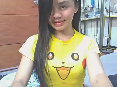 YunaBigCock Show Webcam