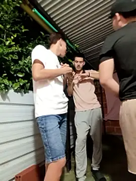 3hornys-straights webkamerás műsora