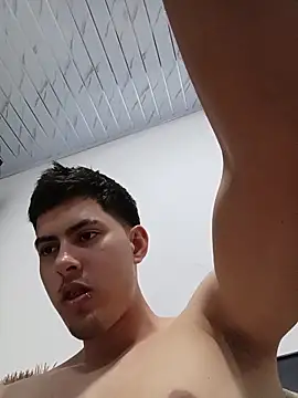 3hornys-straights' Webcam Show