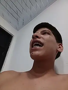 Show de 3hornys-straights na webcam