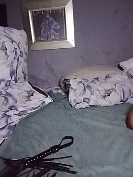 XXX chat uživo modela sweetchubbz