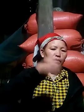 mama-cute webcam show