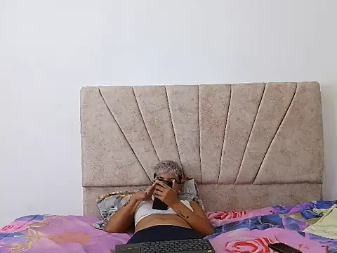 Nini_Smith 网络视讯表演
