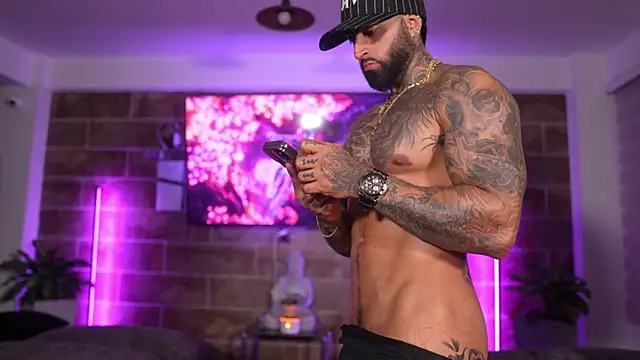 צ'אט XXX בשידור חי של Eros_Dark_