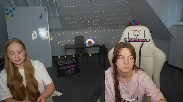 Sweet_cherry054: вебкам-шоу