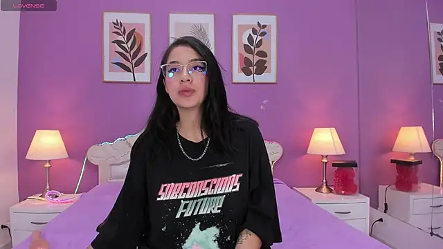 YayaQueen's Live XXX Chat