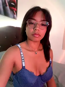 Show de nathyjonees na webcam