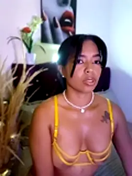 nathyjonees Show in webcam