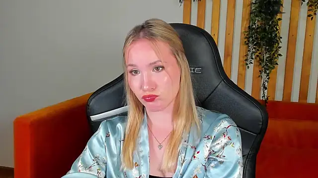 ElaraVoltage – Live XXX-chat