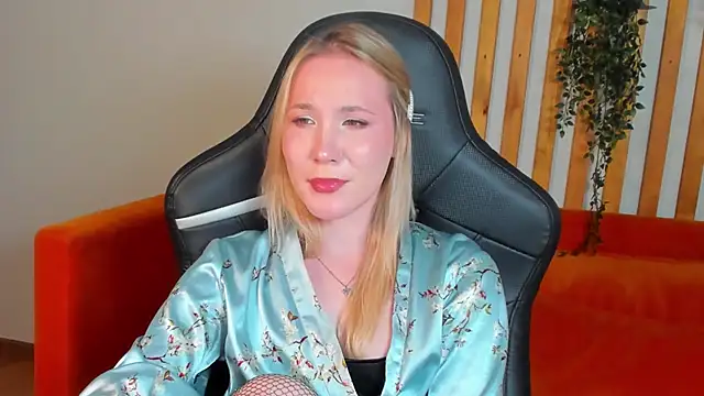 ElaraVoltage Live XXX-Chat