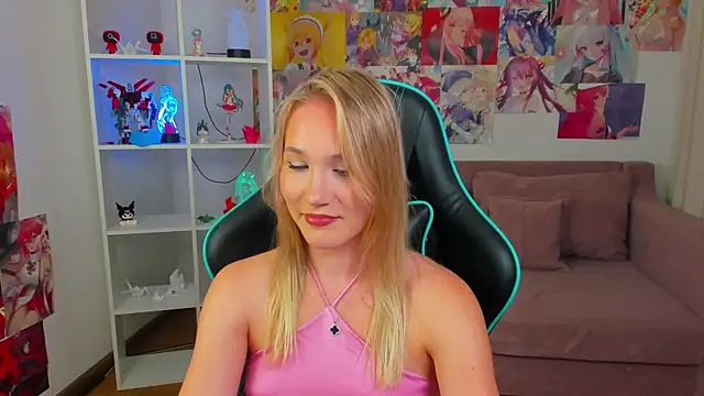 ElaraVoltage's Live XXX Chat