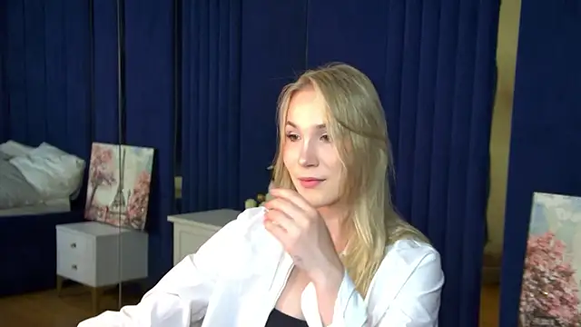 Sala de chat en directo de ElaraVoltage