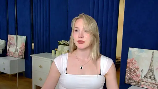 ElaraVoltage Live XXX-chat
