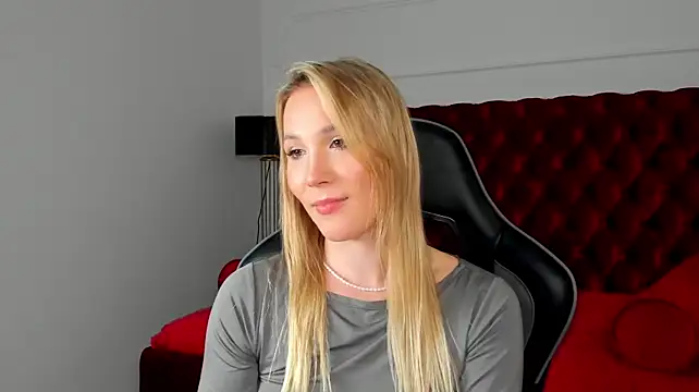 ElaraVoltage Live XXX-chat