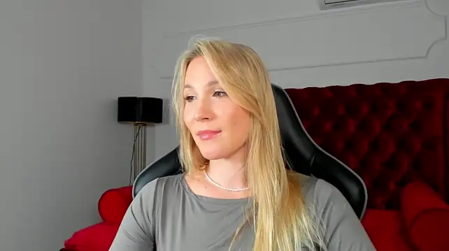 ElaraVoltage Live XXX-Chat