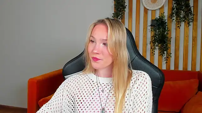 ElaraVoltage Live XXX-Chat