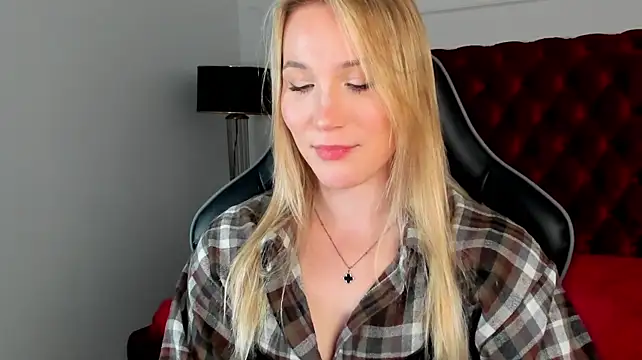 Webkamerová show ElaraVoltage