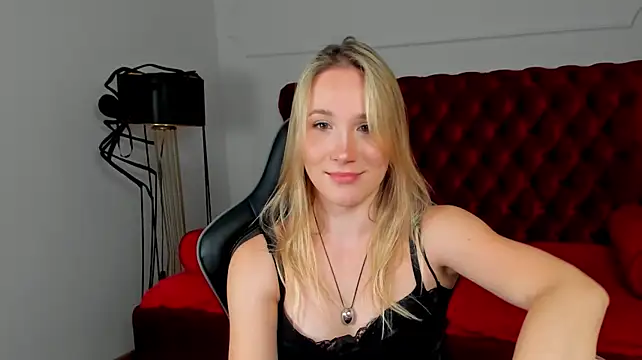 Chatroom XXX en direct de ElaraVoltage