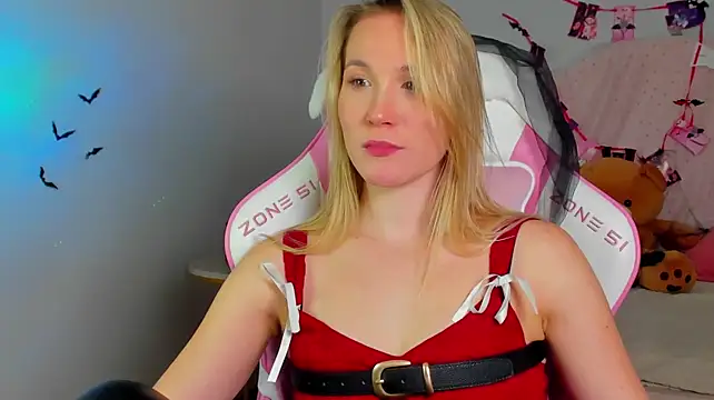 ElaraVoltage – webcam-show