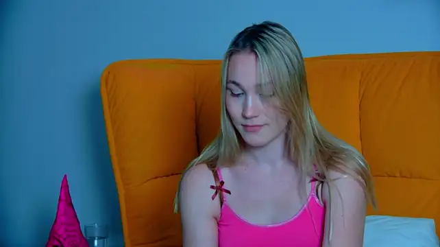 Show de ElaraVoltage na webcam