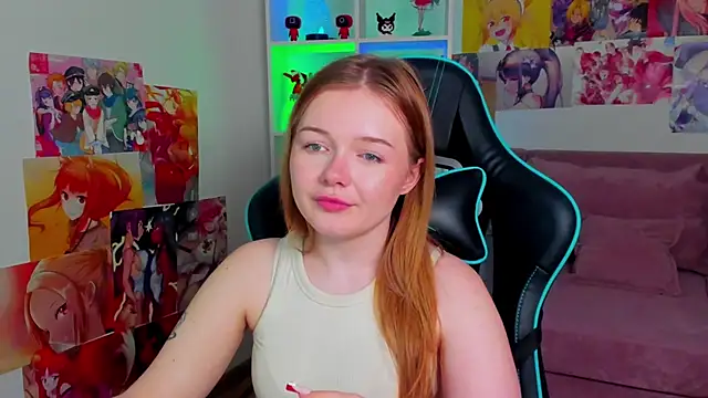 Sala de chat en directo de ElinaVale
