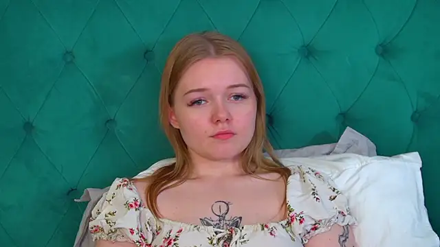 ElinaVale Chat XXX live
