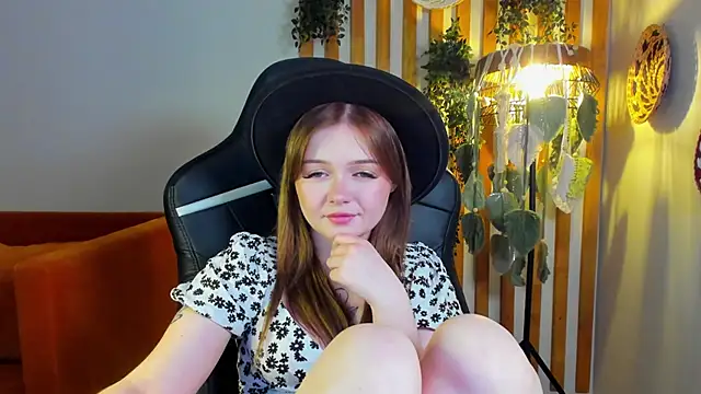 ElinaVale's Webcam Show