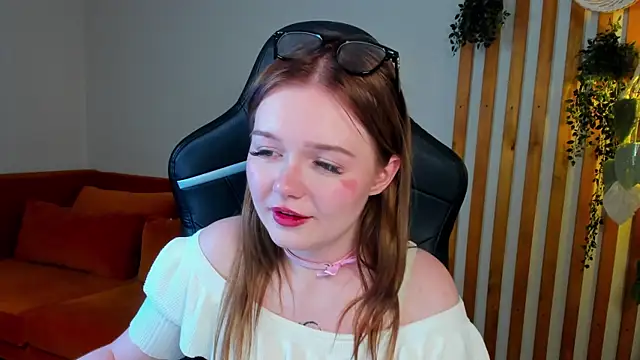 ElinaVale's Live XXX Chat