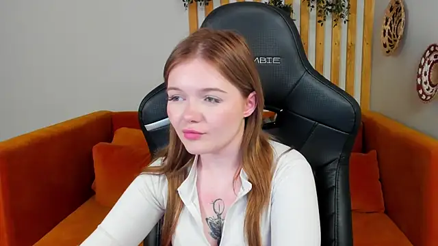 ElinaVale 网络视讯表演