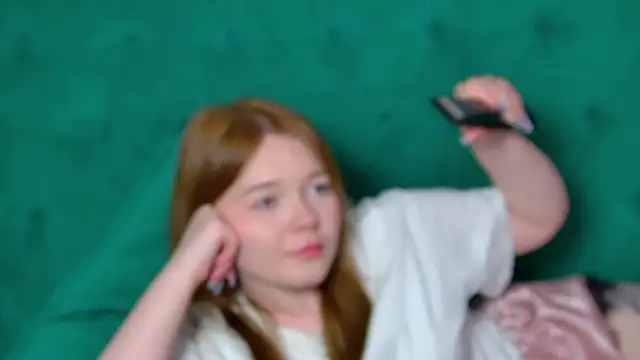 ElinaVale Adlı Modelin Canlı XXX Sohbeti