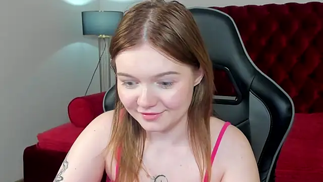 ElinaVale's Live XXX Chat