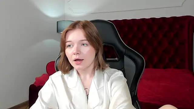 Chat +18 de ElinaVale ao vivo