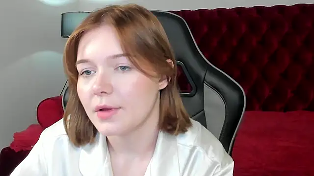 Chatroom XXX en direct de ElinaVale