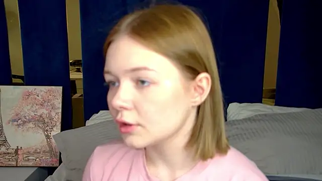 ElinaVale's Live XXX Chat