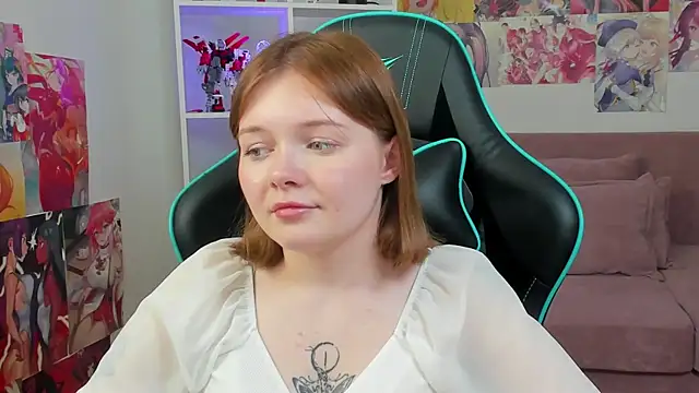Chat +18 de ElinaVale ao vivo