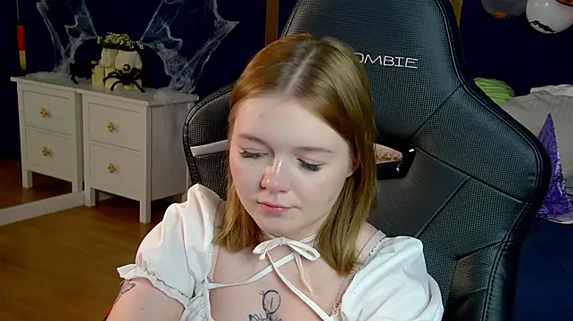 ElinaVale's Webcam Show