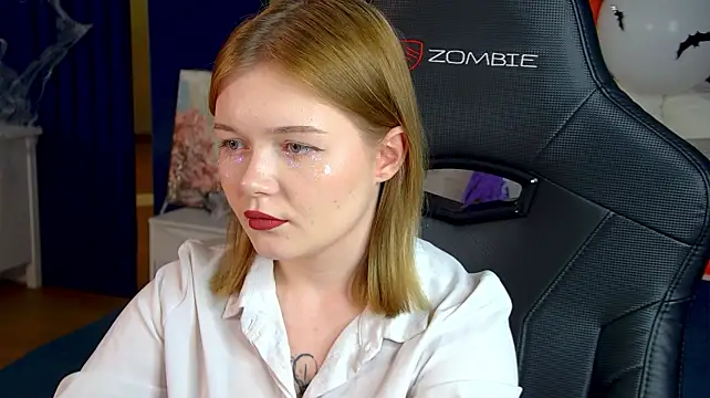 Pokazy przed kamerką – ElinaVale