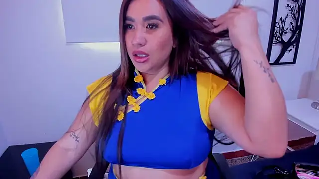 EmaGw7 – Live XXX-chat